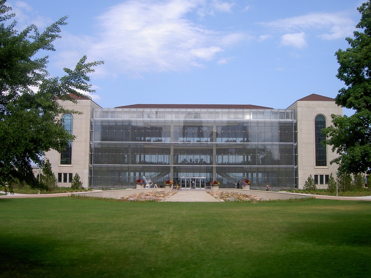 ロヨラ大学インフォメーション・コモンズ